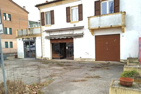 Negozio in , Ferrara, {3} - Foto 2