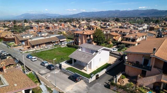 Mansion in Via Francesco Crispi, San Cesareo - Photo 1