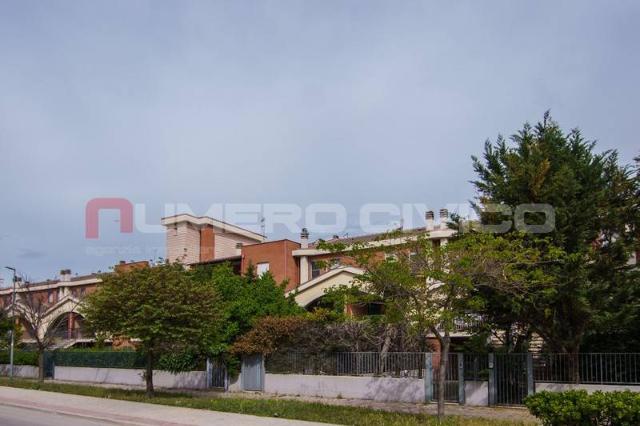 Villa a schiera in {3}, Viale Ignazio d'Addedda - Foto 1