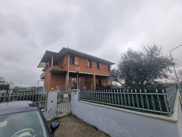 Villa in Via Mario Salati 3, Parma - Foto 1