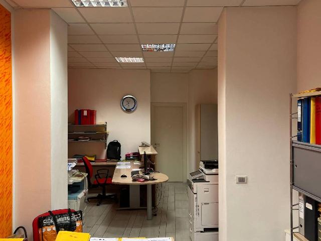 Gemeinschaftsbüro in Via Ugo Bassi 10, Bologna - Foto 1