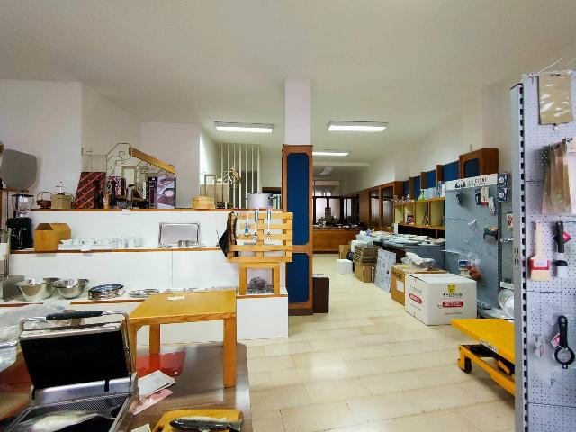 Shop in {3}, Via Aquileia - Photo 1