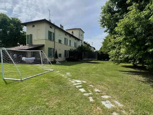 Mansion in Strada Malchioda, Piacenza - Photo 1