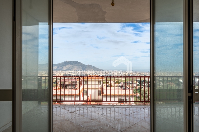 3-room flat in Via Baracca Francesco 33a, Palermo - Photo 1