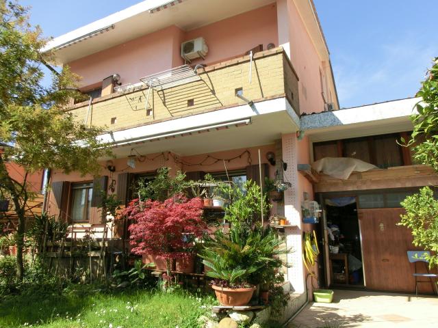 Terraced house, Salzano - Photo 1