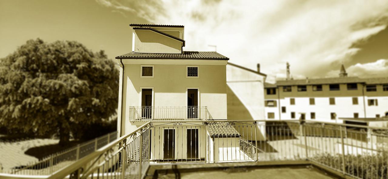 Casa indipendente in vendita a Vicenza