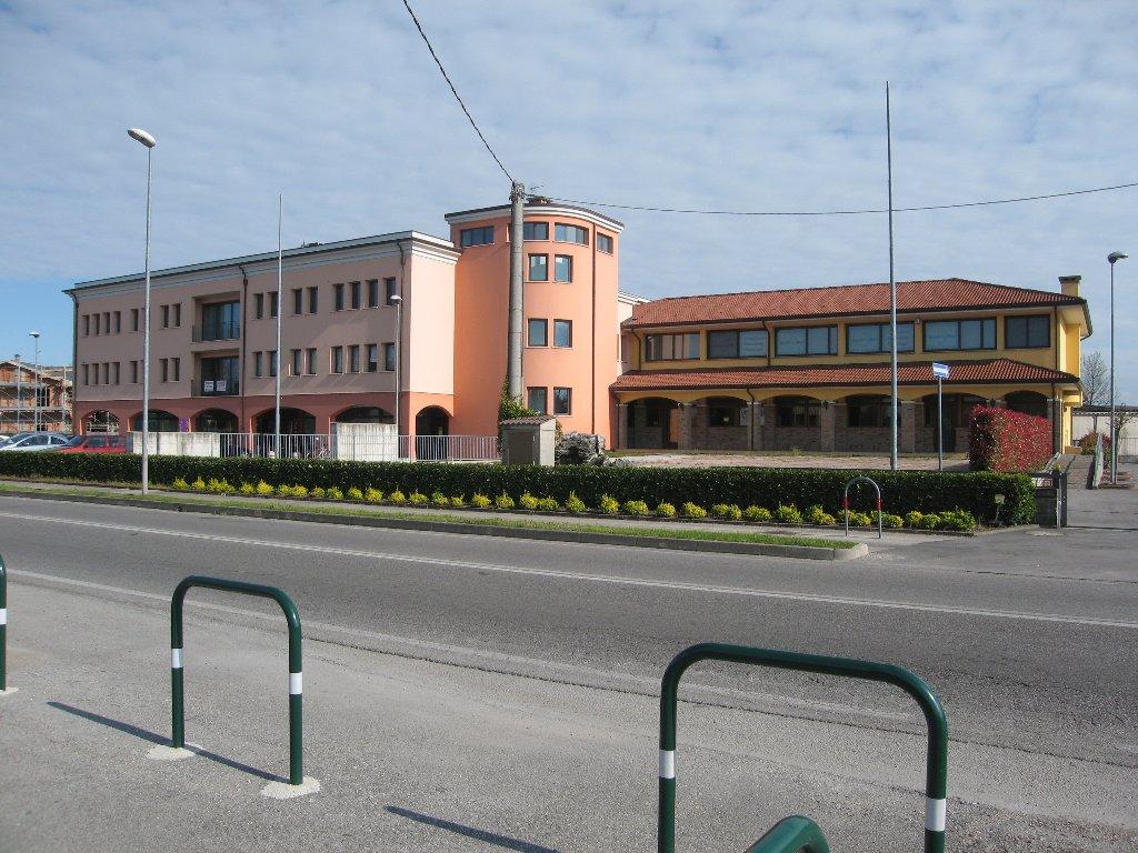 Ufficio in Via Euganea N° 151/E, Selvazzano Dentro, {3} - Foto 2