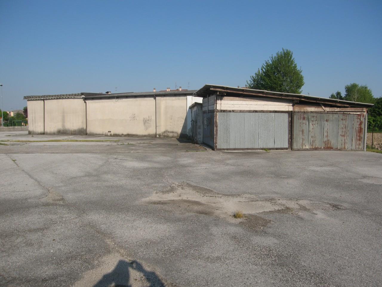 Capannone in Via Euganea, Selvazzano Dentro, {3} - Foto 1