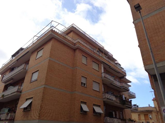 Penthouse in {3}, Via Fratelli Bandiera - Foto 1