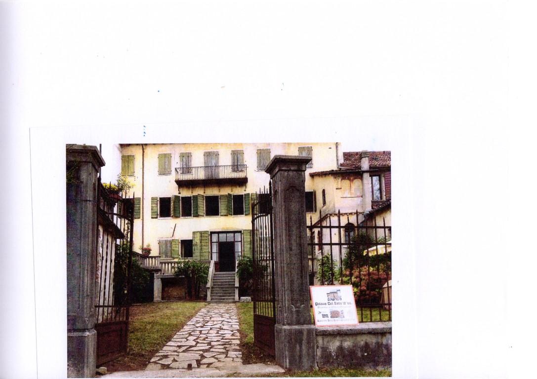 Palazzo in vendita a Borgo Valbelluna