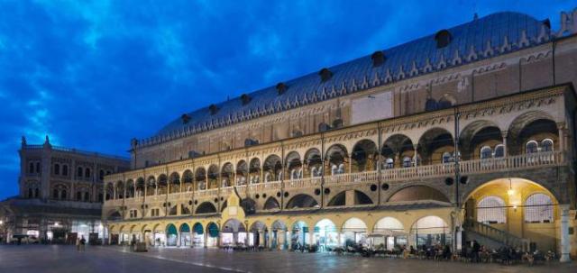 Negozio in Centro Storico Piazze, Padova - Foto 1