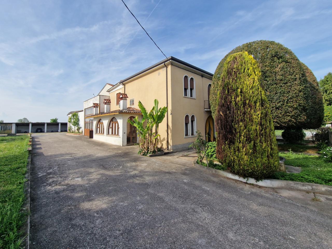 Casa indipendente in vendita a Borgo Veneto