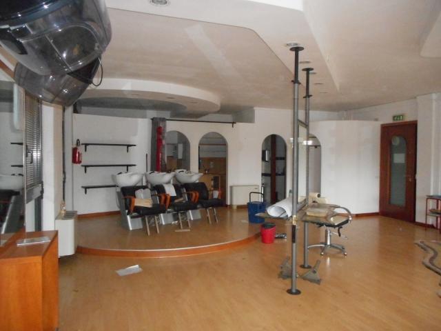 Büro in Via Ludovico Ariosto, Montecchio Maggiore - Foto 1