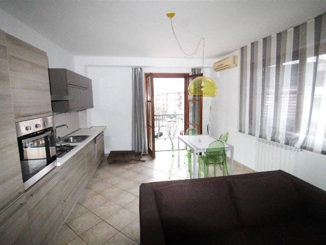 4-room flat in Viale Resistenza, Aulla - Photo 1