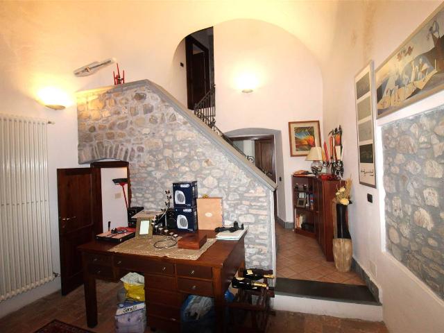 Detached house in Via Apua, Aulla - Photo 1