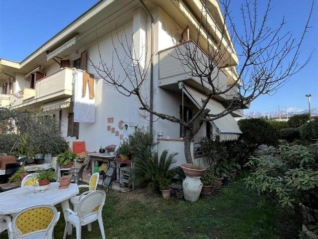 Villa a schiera in {3}, Via Tagliamento, - Foto 1