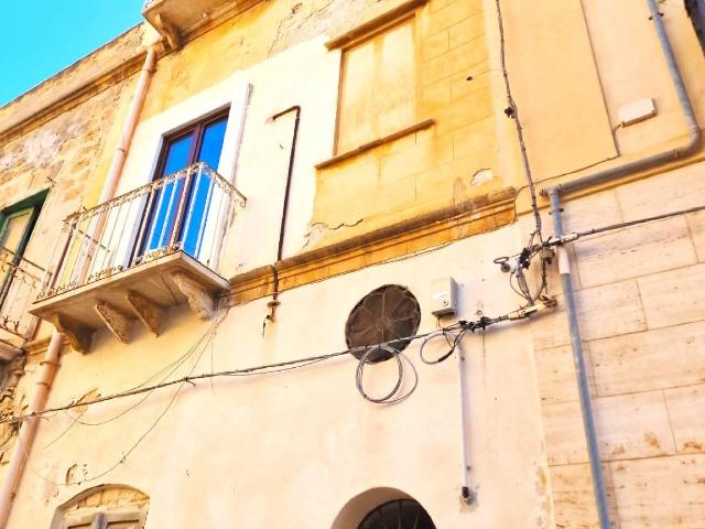 4-room flat in Via Nino Bixio 46, Trapani - Photo 1