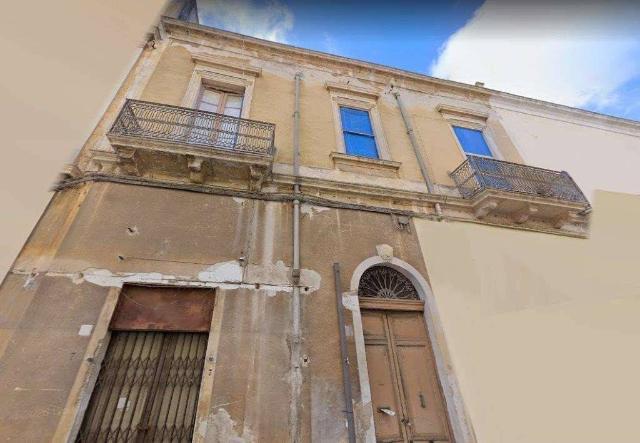 Palazzina commerciale in Via Giordano Bruno , 9, Brindisi - Foto 1