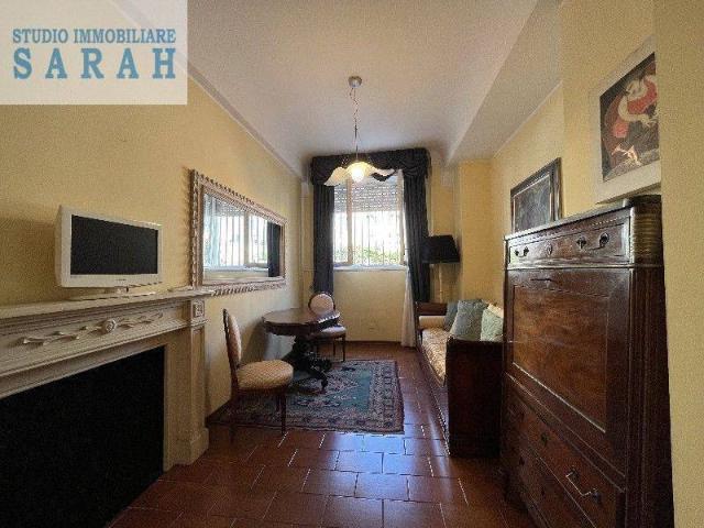 2-room flat in Via Mentana 3, Viareggio - Photo 1