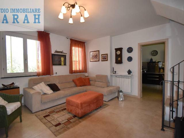 Detached house in Via per Corte Adami 27, Massarosa - Photo 1