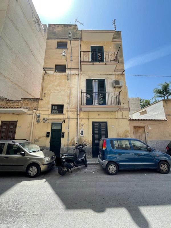 Palazzo in vendita a Palermo