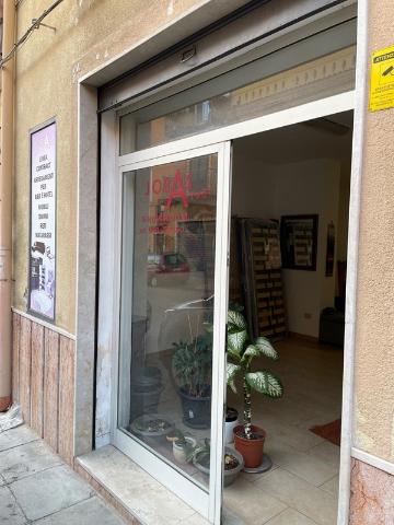 Magazzino in Via Sferracavallo 81, Palermo - Foto 1