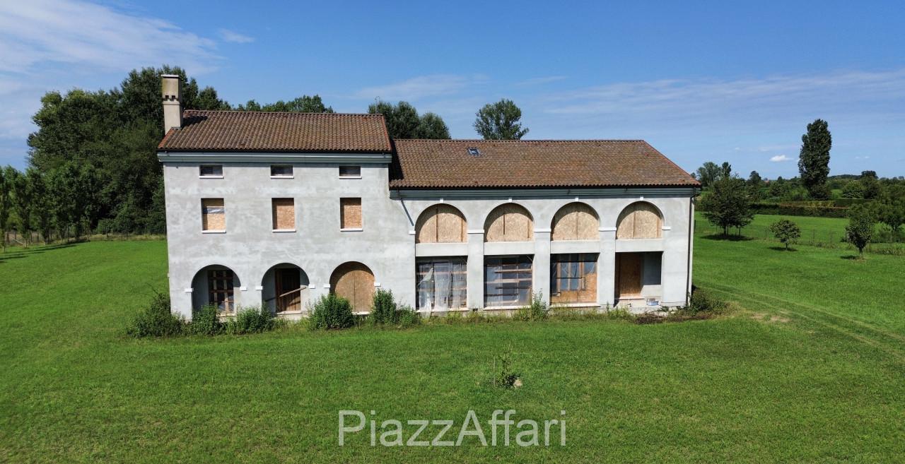 Villa in vendita a Campolongo Maggiore