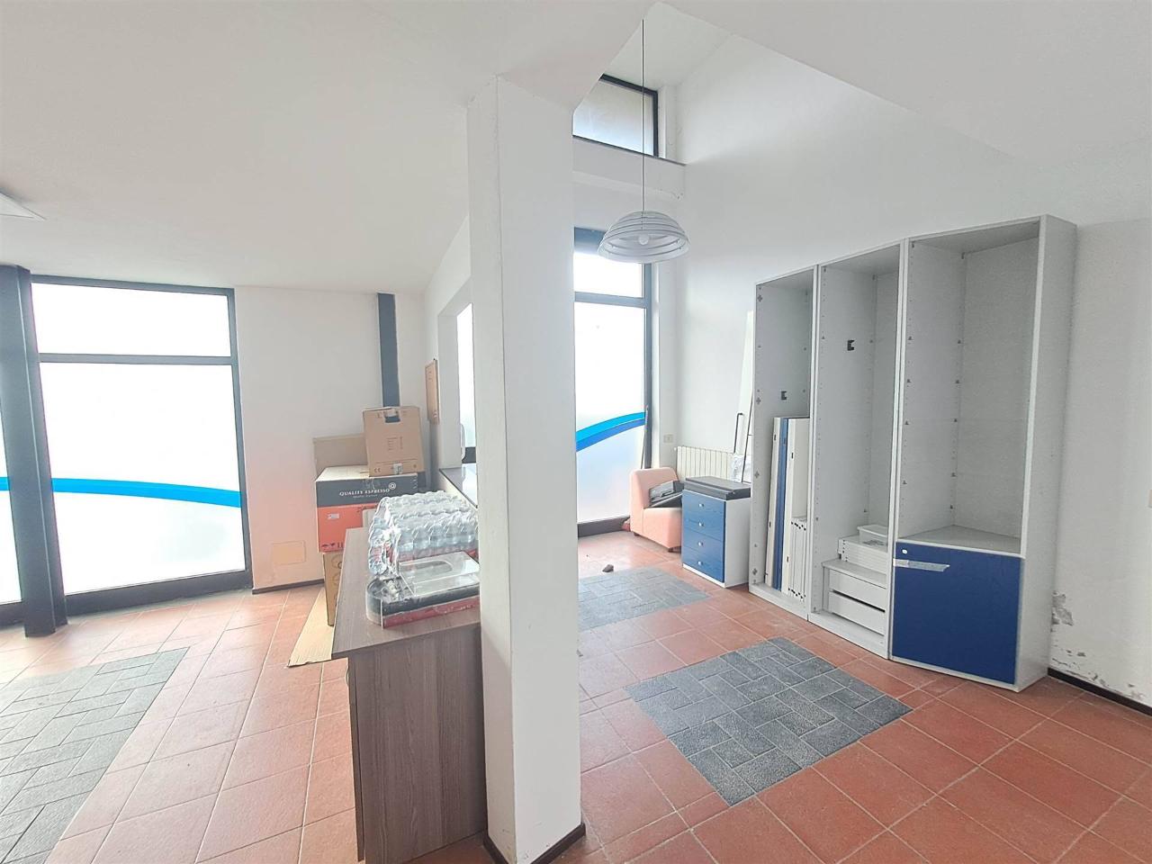 Ufficio condiviso in Via Felice Cavallotti 28, Carrara, {3} - Foto 1
