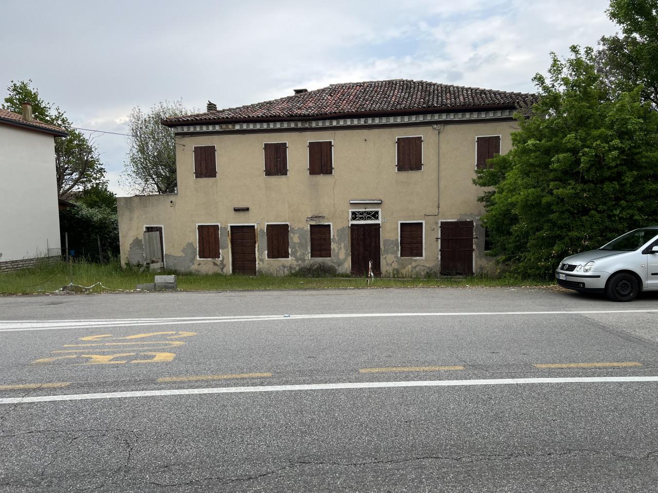 Casa colonica in vendita a Rovolon
