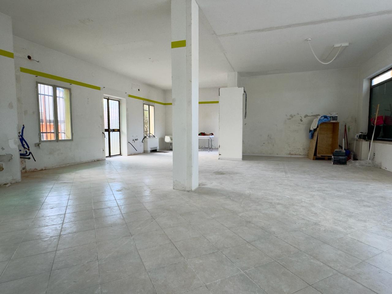 Negozio in , Padova, {3} - Foto 2