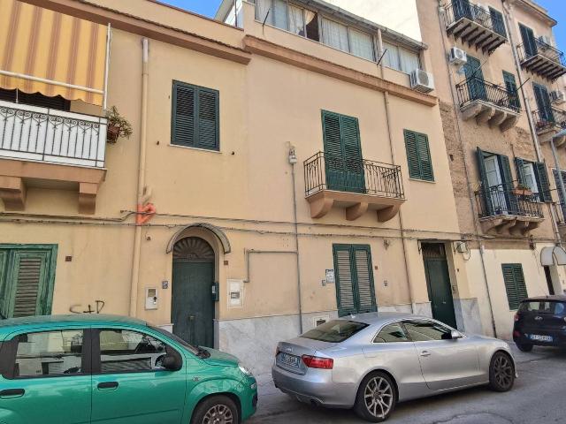 Dreizimmerwohnung in Via Rosario Salvo 45, Palermo - Foto 1