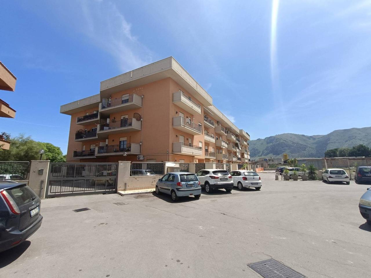 Magazzino in Via Altofonte 94, Palermo, {3} - Foto 2