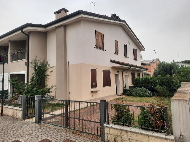 Villa a schiera in Via Don Tiso Galletti 14, Conselice - Foto 1