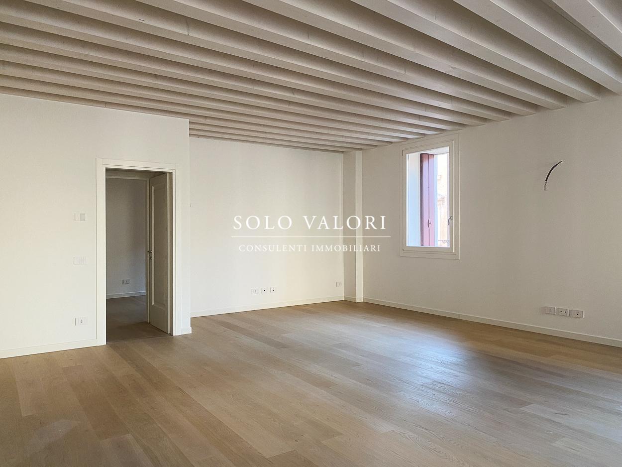 Appartamento in vendita a Bassano Del Grappa