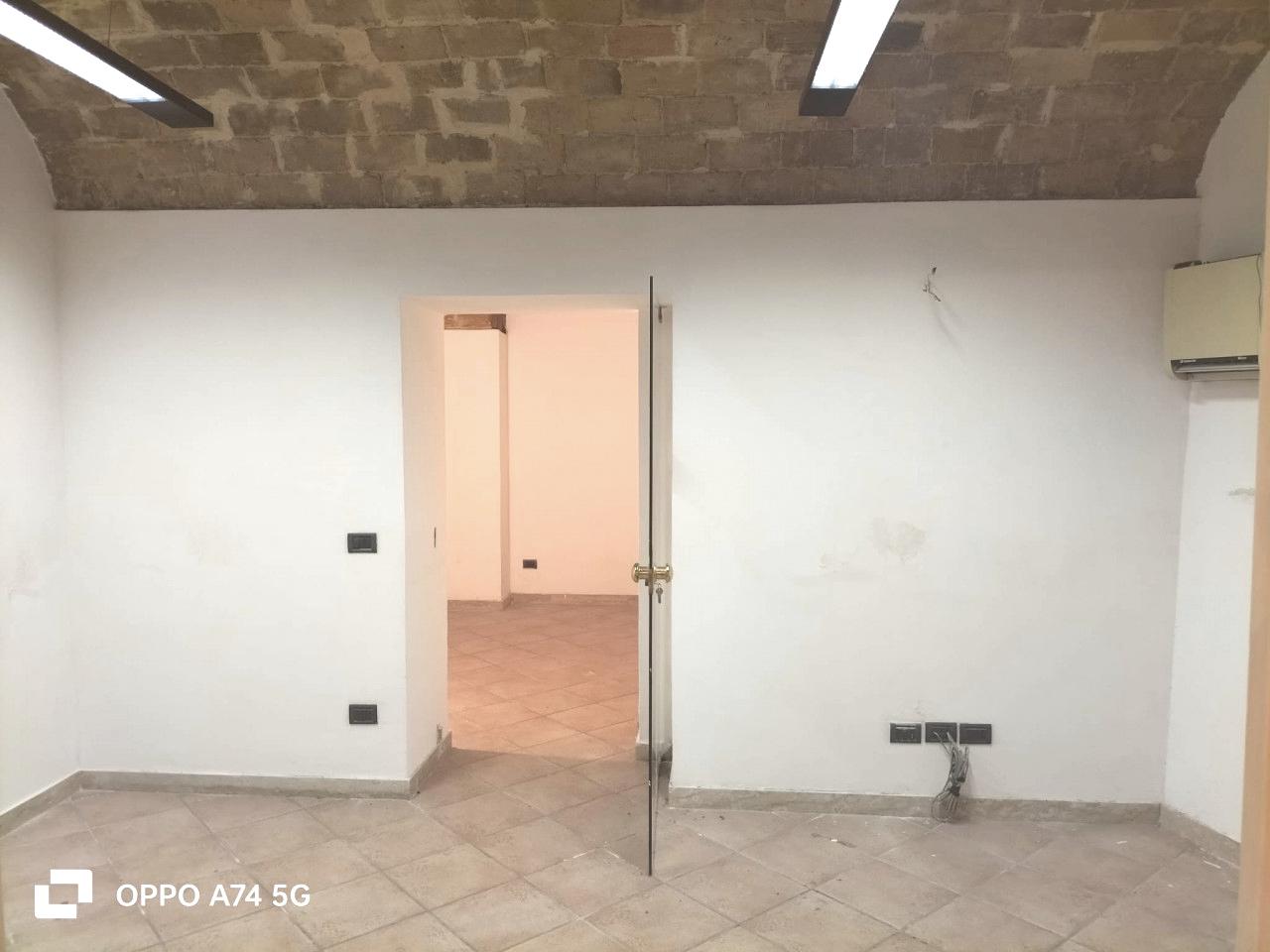 Magazzino in Via Vollusiano, Terni, {3} - Foto 2