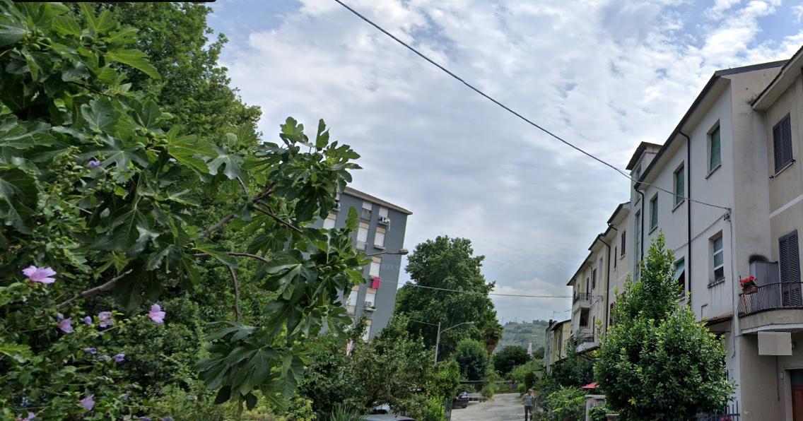 Laboratorio in Viale Achille Grandi, Terni, {3} - Foto 1