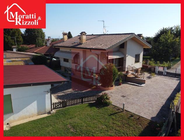 Detached house in {3}, Via Pozzuolo del Friuli 7 - Photo 1