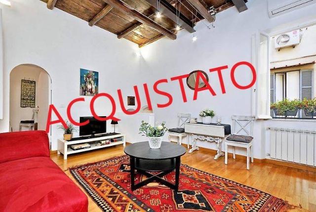 2-room flat in Via degli Zingari 60, Roma - Photo 1