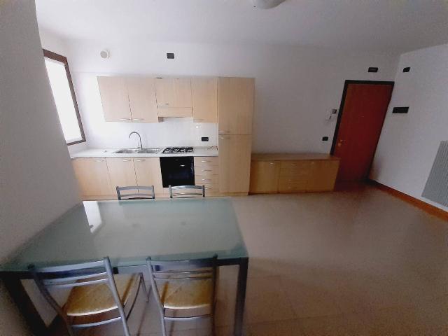 3-room flat in Via Lazzaris, Spresiano - Photo 1