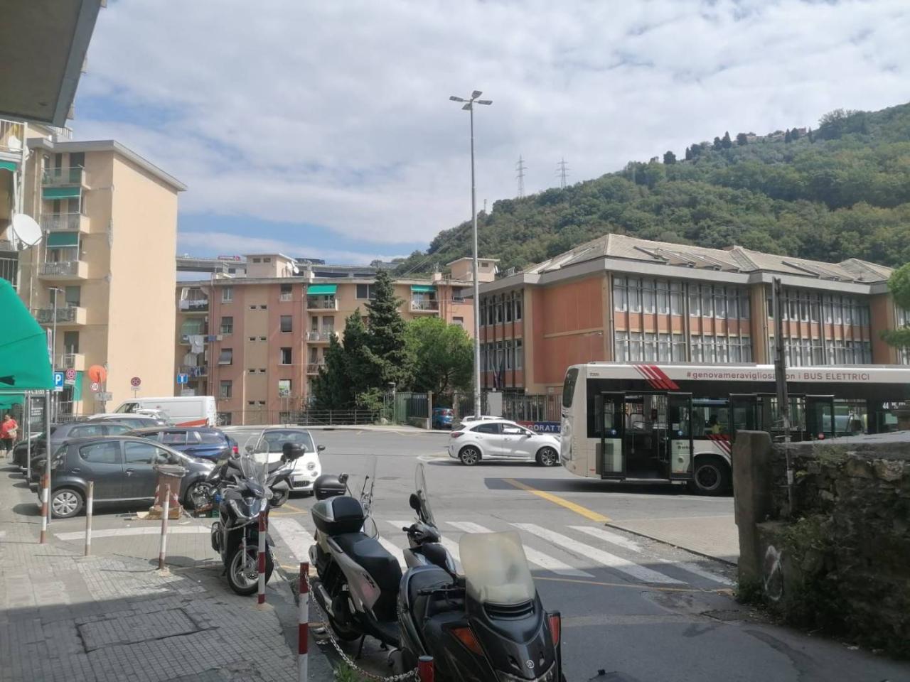Locale commerciale in Via Giacomo Grasso, Genova, {3} - Foto 1