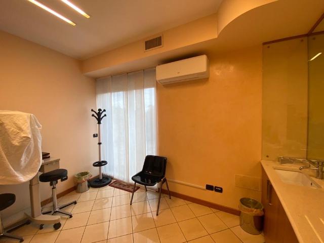 Office in Via Gattamelata, Padova - Photo 1