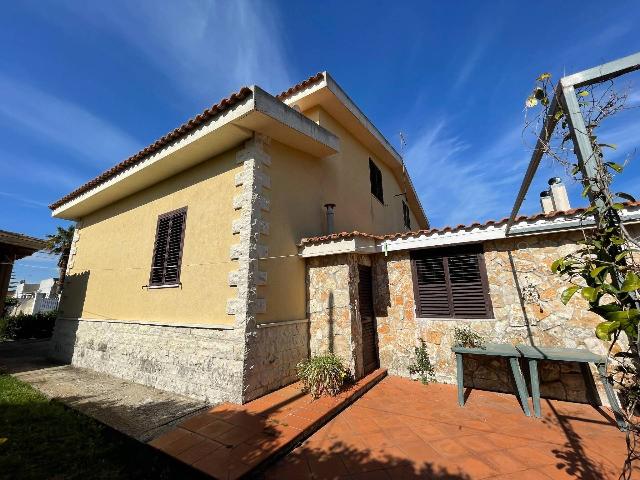 Villa a schiera in Via del Cormorano 3, Siracusa - Foto 1