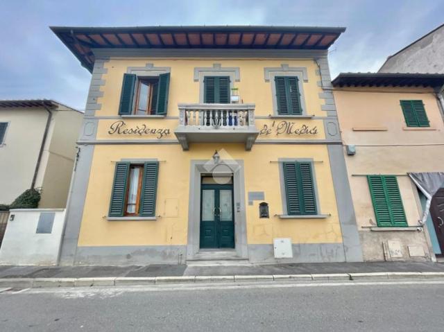 Detached house in Piazza XX Settembre 12, Poggio a Caiano - Photo 1