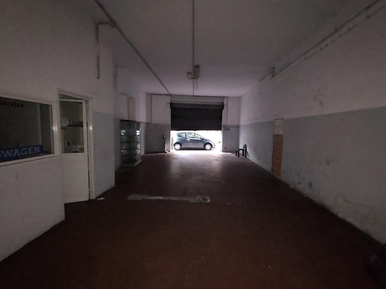 Magazzino in Via Luigi Rizzo, Rapallo, {3} - Foto 2