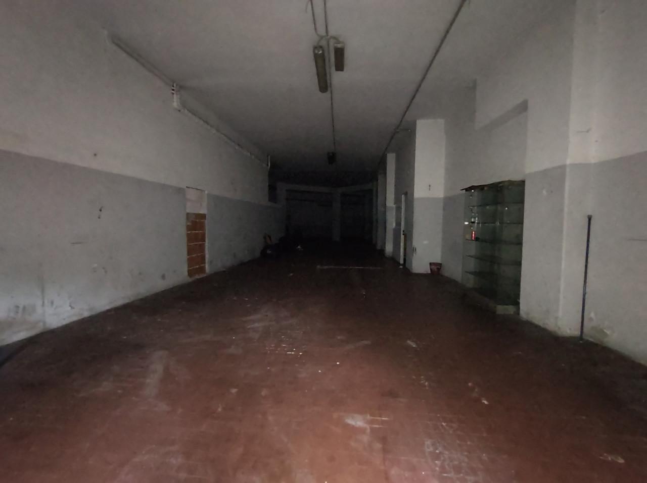 Magazzino in Via Luigi Rizzo, Rapallo, {3} - Foto 1