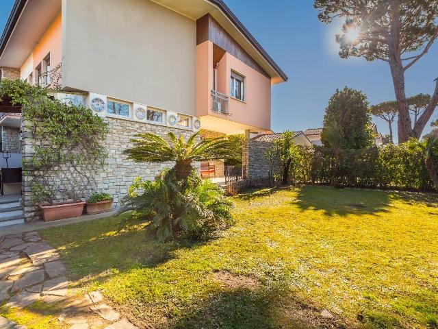 Villa in Via XX Settembre 64, Forte dei Marmi - Foto 1