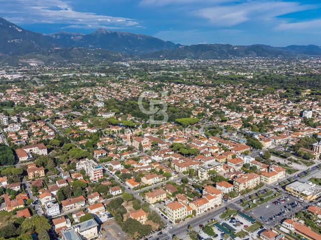 Detached house in Via Martinatica, Pietrasanta - Photo 1