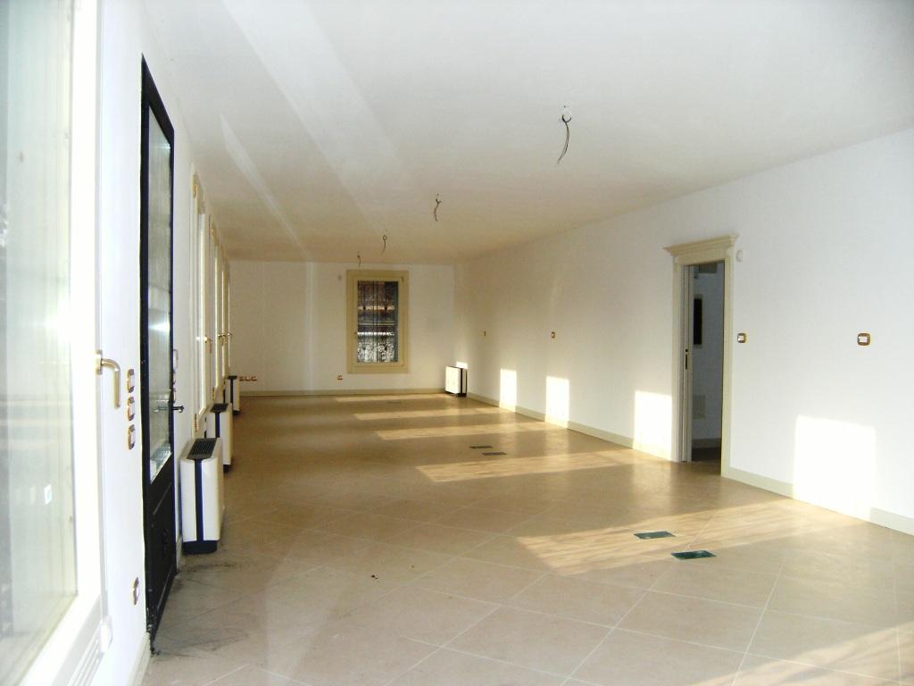 Ufficio in Contrà Mure Carmini, Vicenza, {3} - Foto 2