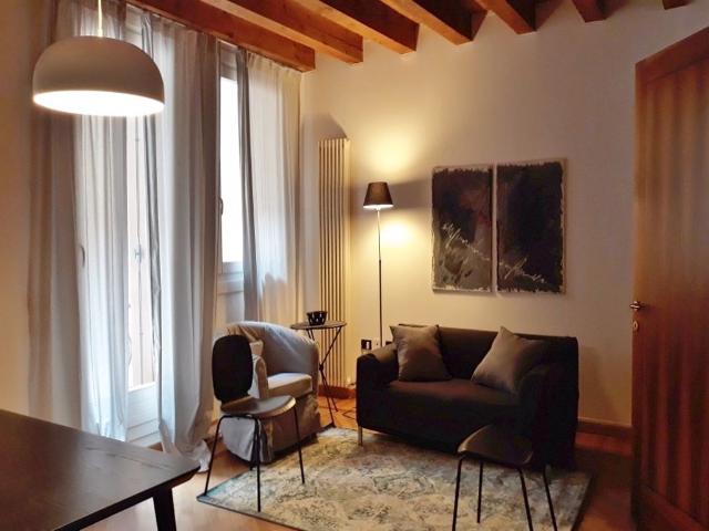 2-room flat in {3}, Piazza dei Signori - Photo 1