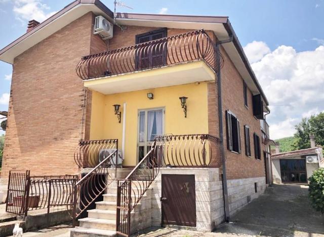 Villa in Via Volturno 10, Rocca Priora - Foto 1